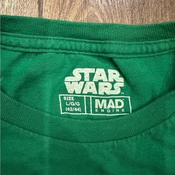 Men’s Star Wars Mandalorian Baby Yoda Christmas Holiday T-shirt Size L Fair Isle - Picture 2 of 4